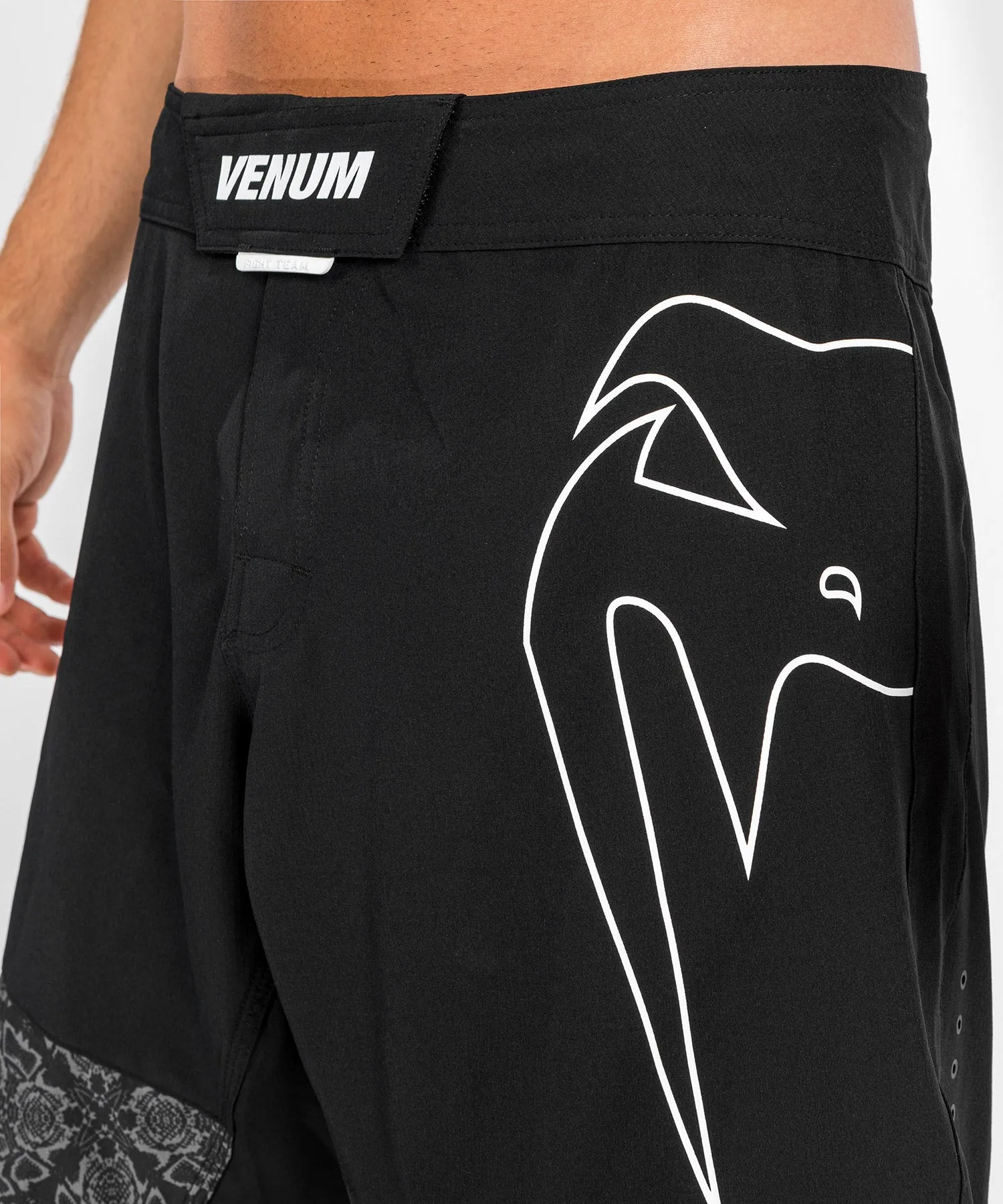 Fightshorts Light 4.0 Venum - Black/White