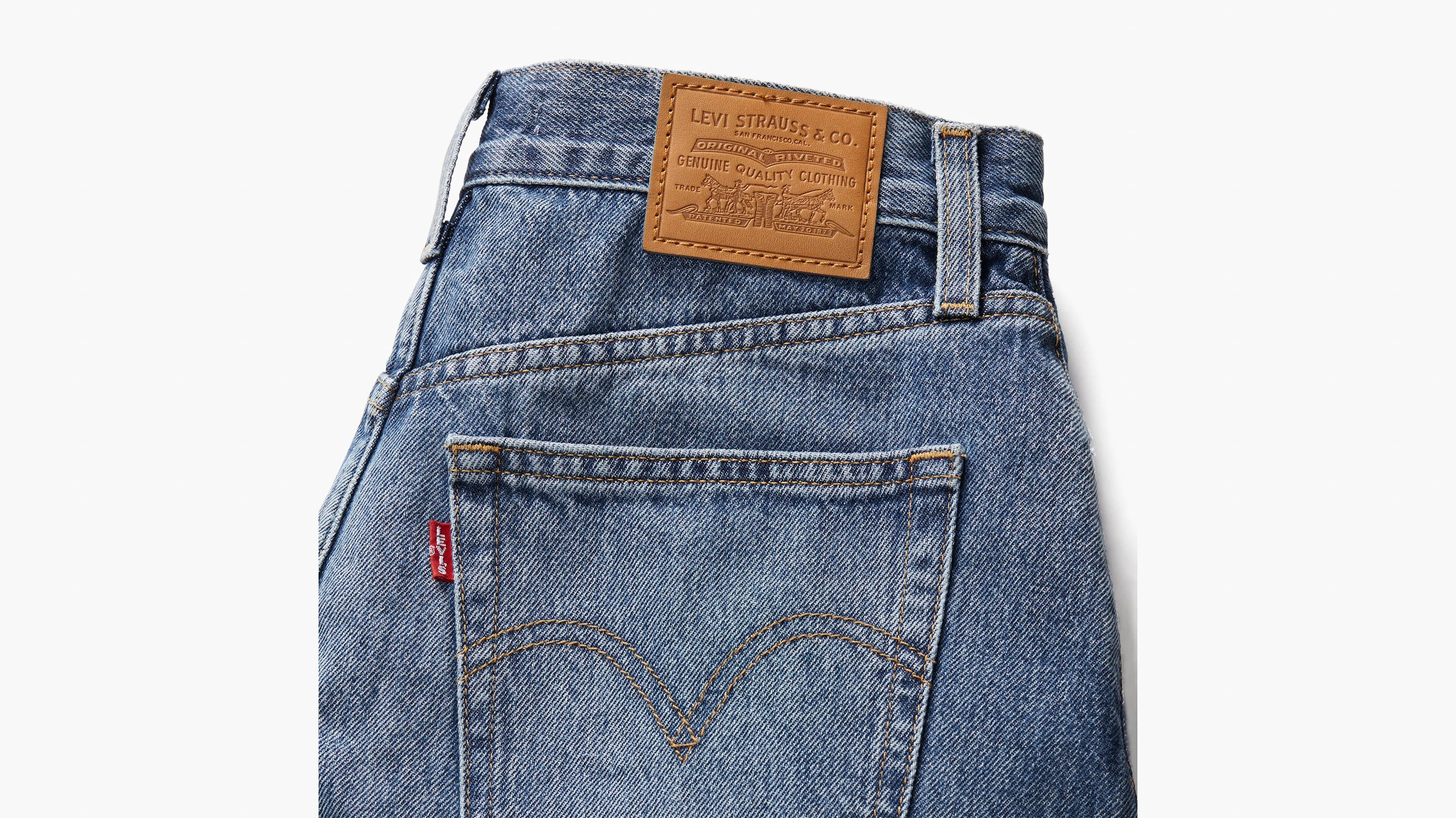 Levi's® Women's High-Rise Baggy Shorts